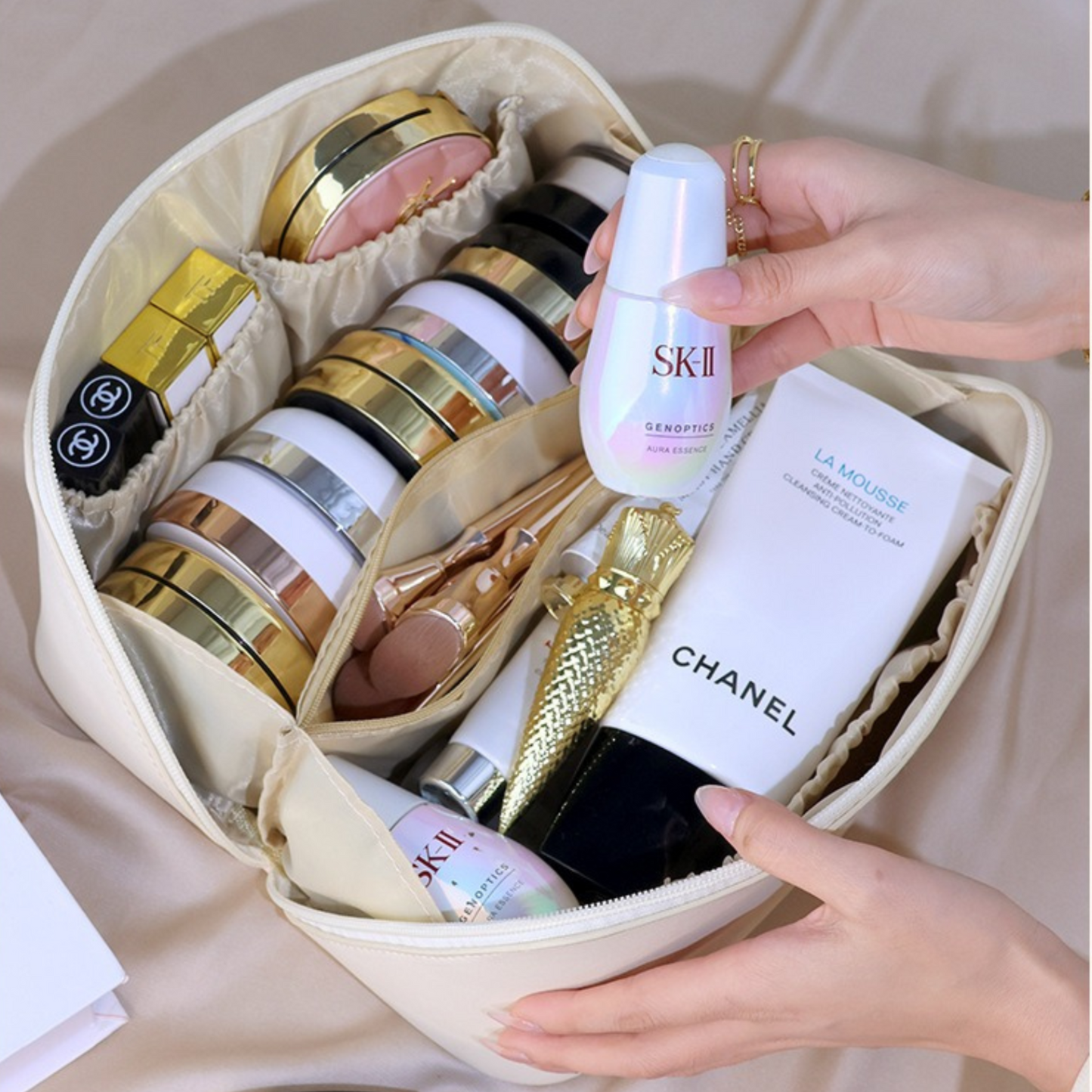 Beauty case per creme, elegante con dimensioni compatte, perfetto per la valigia