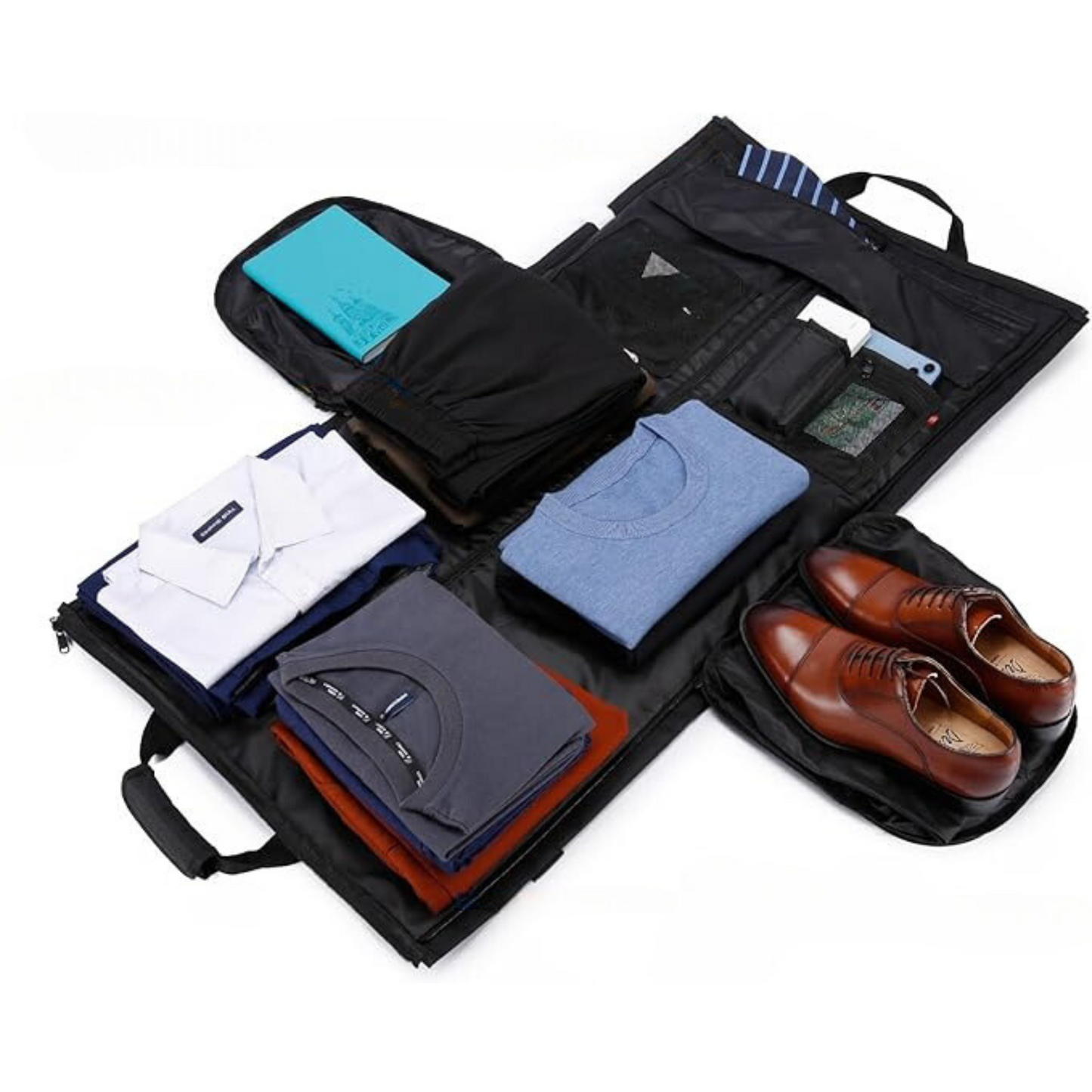 Interno della borsa da viaggio nera con scomparti organizzati per vestiti, scarpe e accessori